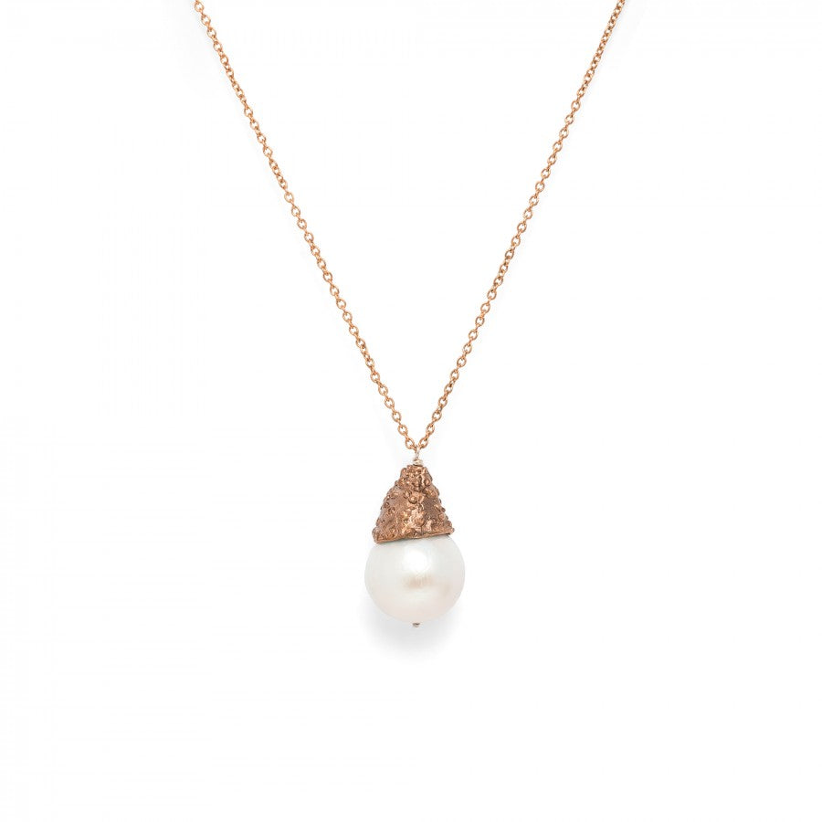 Perla Vulcano catenina