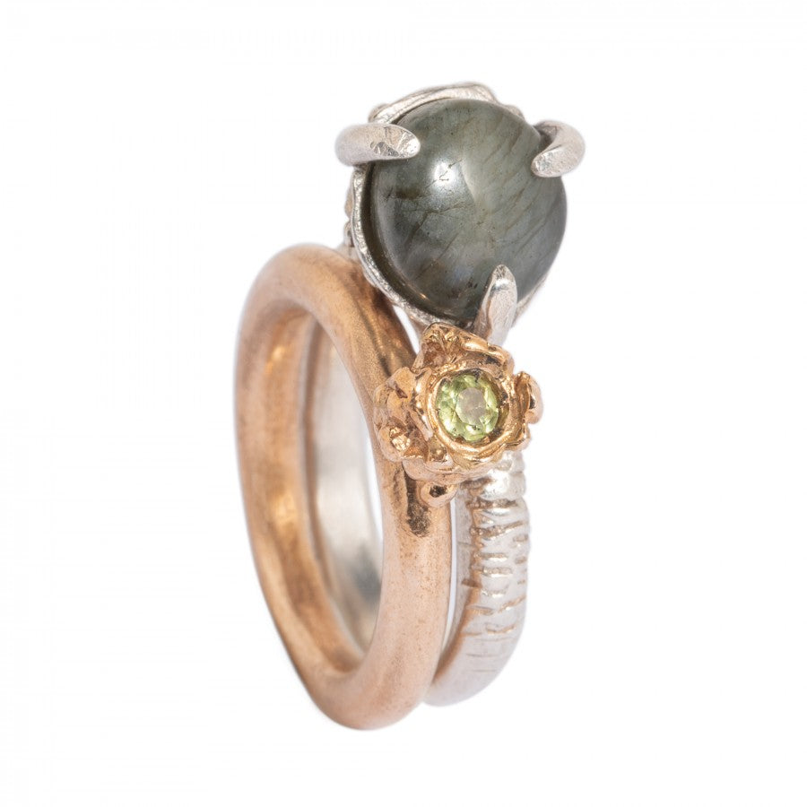 Cappuccio + Nido Anello in bronzo e argento