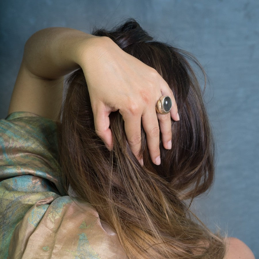 Ovale Inclinato Anello in bronzo e argento